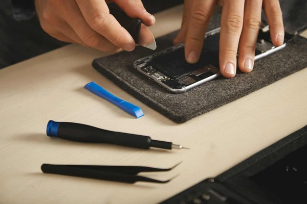 Réparation de téléphone : pourquoi et comment le faire ?